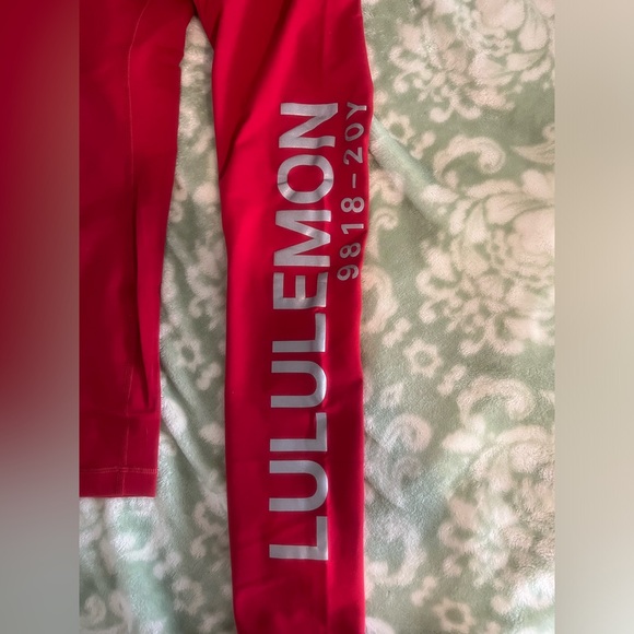 Lululemon leggings - Picture 2 of 5